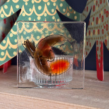 Load image into Gallery viewer, Robin Candle Holder